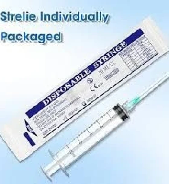 حقن معقمة 10 مل مع إبرة 21G (Disposible Syringe 10ml 21G)