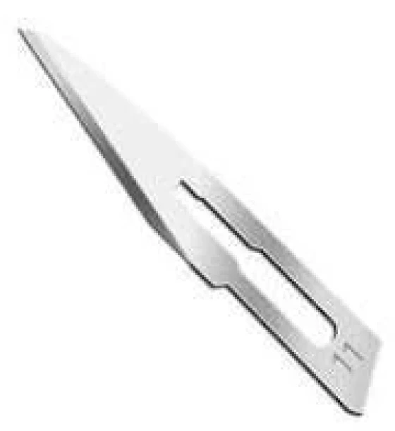 مشرط جراحي معقم مقاس 11 (Surgical Blades No. 11)