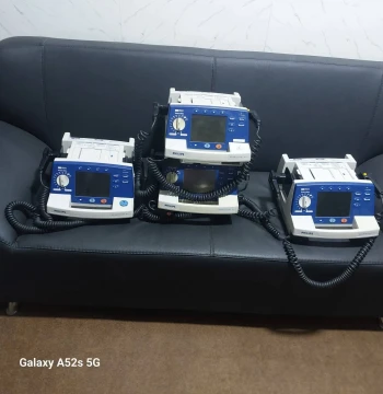 جهاز صدمات قلب ومراقبة علامات حيوية Philips HeartStart XL